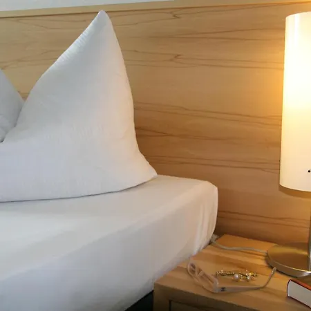 Schloss Berg Berg am Starnberger See