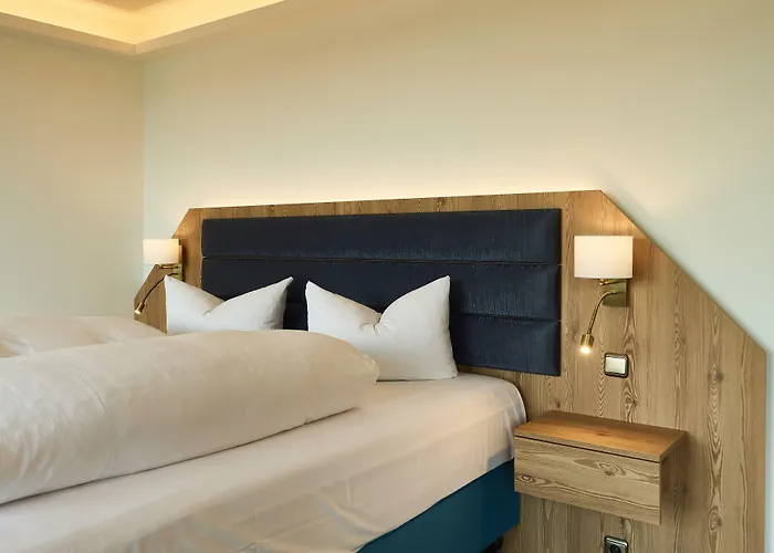 Schloss Berg Hotel 3*