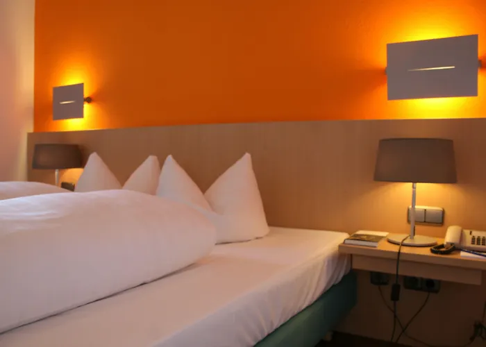 Hotel Schloss Berg 3*