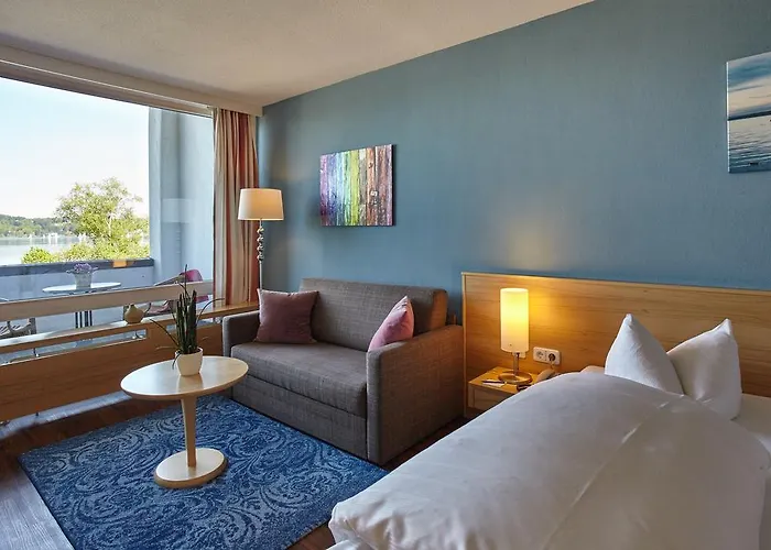 Hotel Schloss Berg 3*