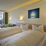 Schloss Berg Hotel Berg am Starnberger See