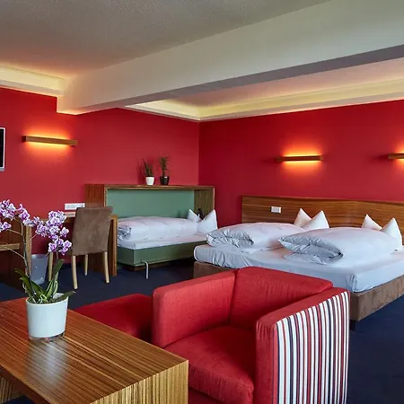 Hotel Schloss Berg 3*